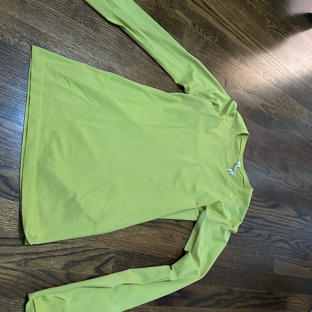 Lululemon swiftly tech